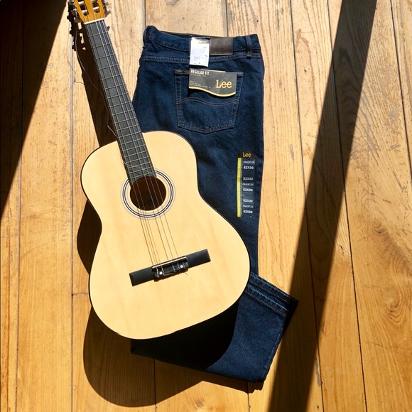 New! 🎉 Men’s Lee Jeans - Picture 3 of 7